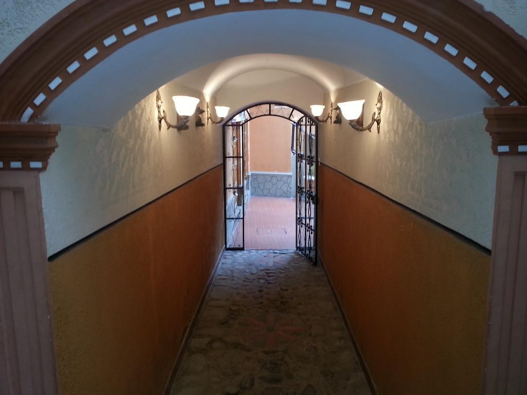 Hotel Fuentes La Paz Extérieur photo