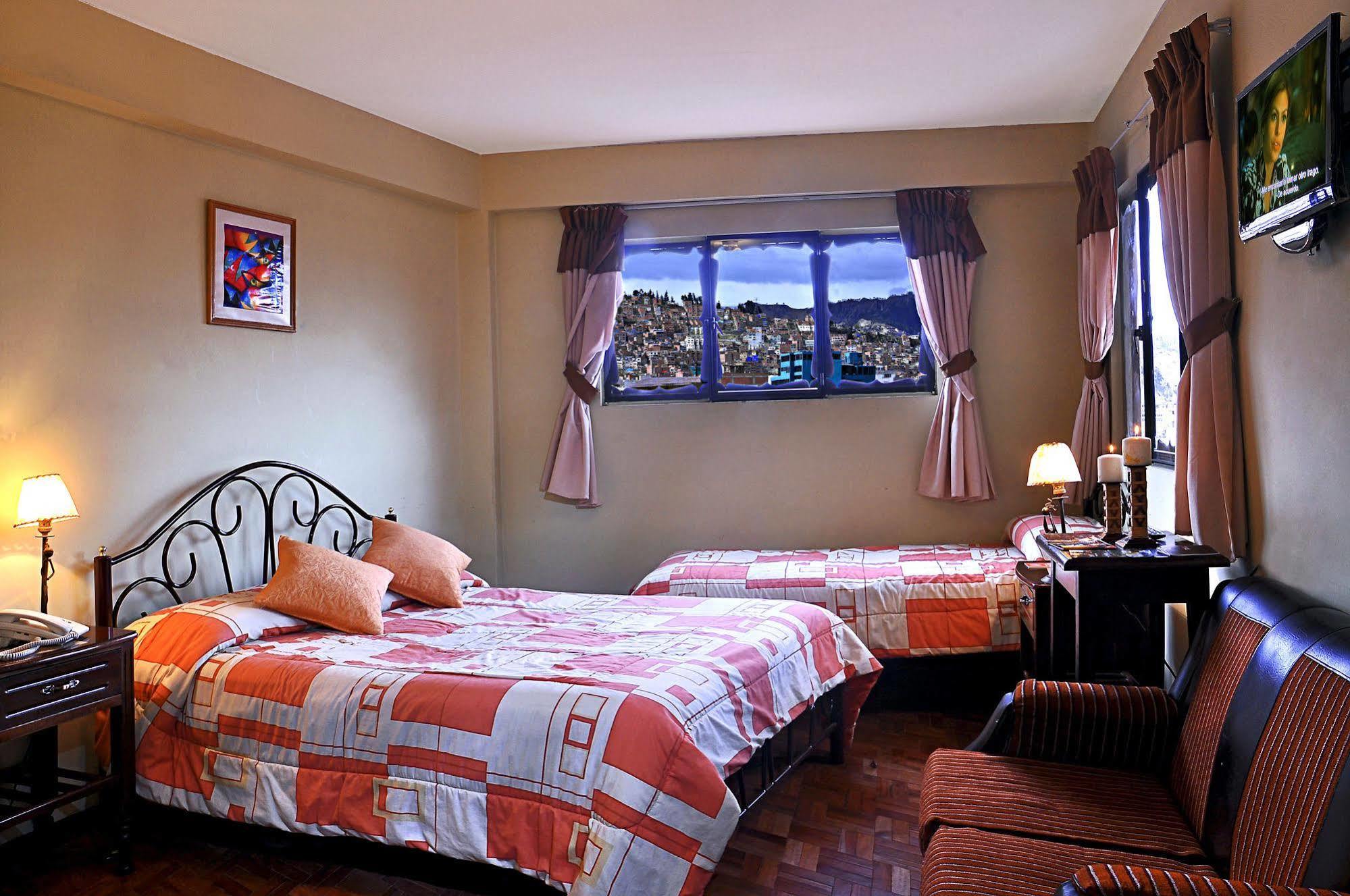 Hotel Fuentes La Paz Extérieur photo