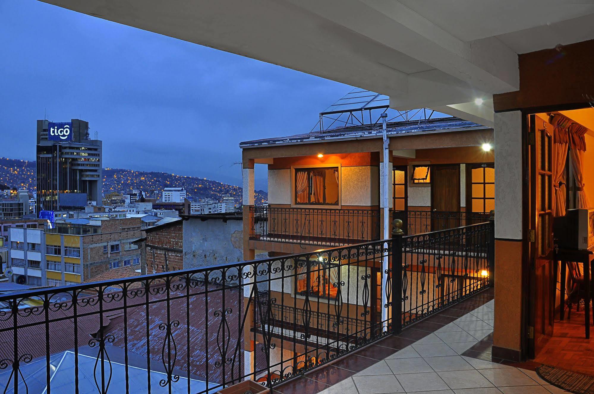 Hotel Fuentes La Paz Extérieur photo